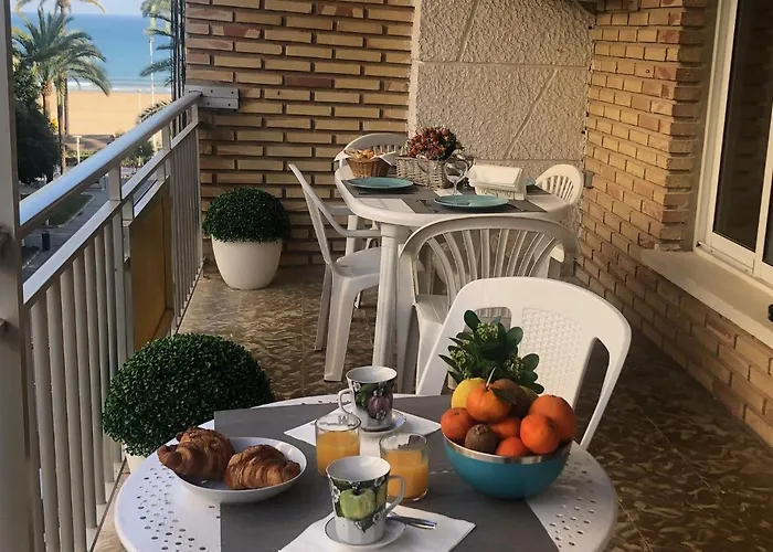 Apartment A 50 M De La