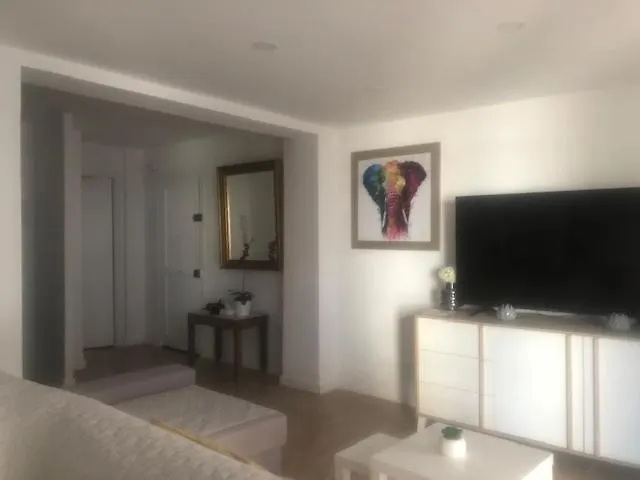 Apartment A 50 M De La *