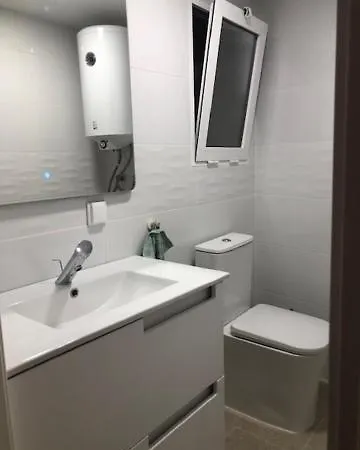 Daire A 50 M De La *