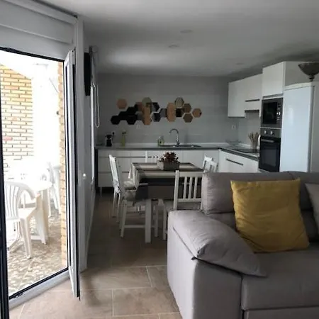 A 50 M De La * Cullera